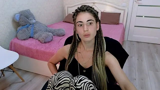 LittleFreya9 online show from 09/08/25, 03:22
