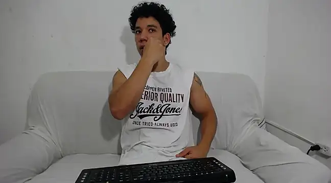 ethan noir online show from 02/16/25, 08:44