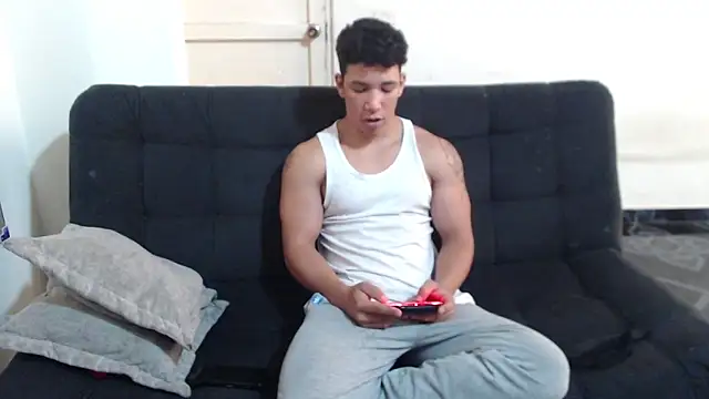 ethan noir online show from 09/12/25, 04:40