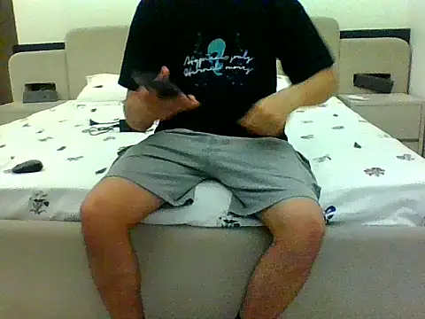 DelhiDick69 online show from 08/02/26, 04:38