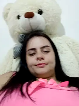 Im Amelia online show from 12/13/24, 02:43