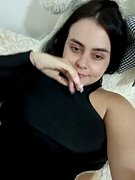 Im Amelia online show from 12/19/24, 02:01