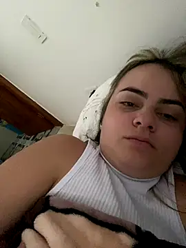 Snapshot of Im_Amelia chatting on 11/20/25, 12:27 Im Amelia online show from 11/20/25, 12:27