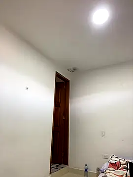 Snapshot of Im_Amelia chatting on 12/02/25, 12:21 Im Amelia online show from 12/02/25, 12:21