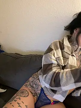 claudiliciousxxx online show from 01/28/25, 07:22