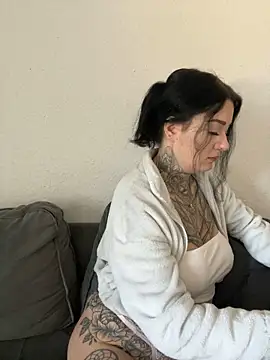 claudiliciousxxx online show from 03/06/25, 08:08