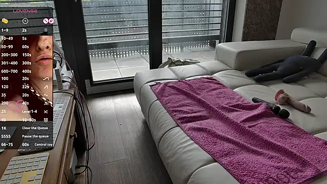 sexyLolia11 online show from 06/03/26, 02:33