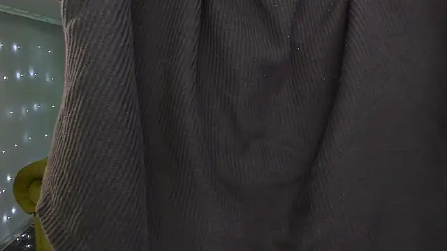  Sun Shy  online show from 12/16/24, 09:14