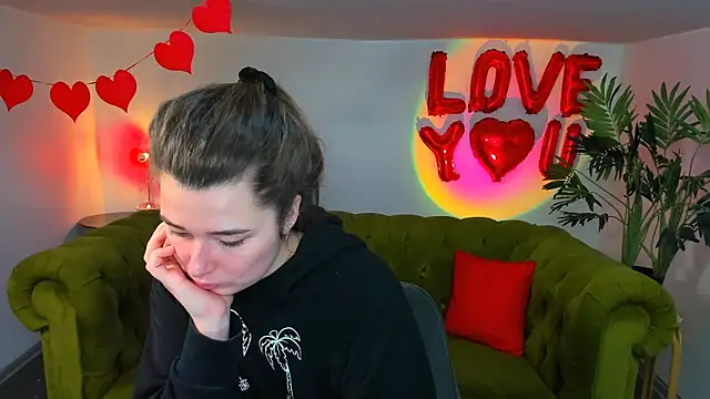  Sun Shy  online show from 02/24/25, 09:21