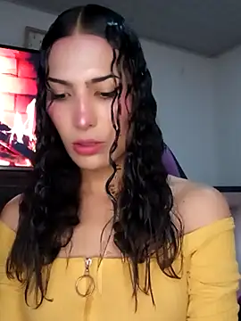 Lanna hott  online show from 11/11/25, 03:12