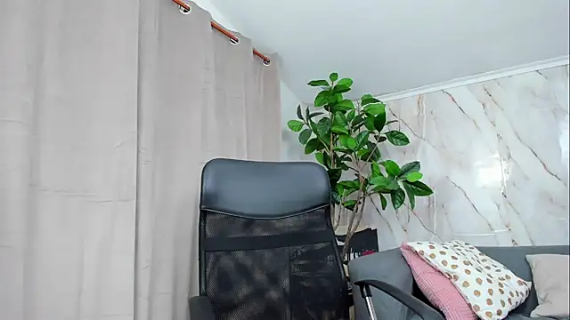 JennaPrice online show from 07/07/26, 10:03