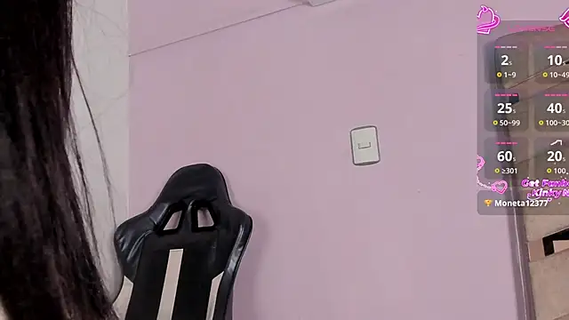 Snapshot of SaraRoy_ chatting on 11/22/25, 01:04 SaraRoy online show from 11/22/25, 01:04