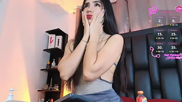 Snapshot of SaraRoy_ chatting on 06/12/26, 10:19 SaraRoy online show from 06/12/26, 10:19