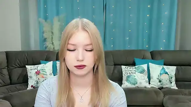 Snapshot of shy__lady chatting on 01/11/25, 11:56 shy lady online show from 01/11/25, 11:56