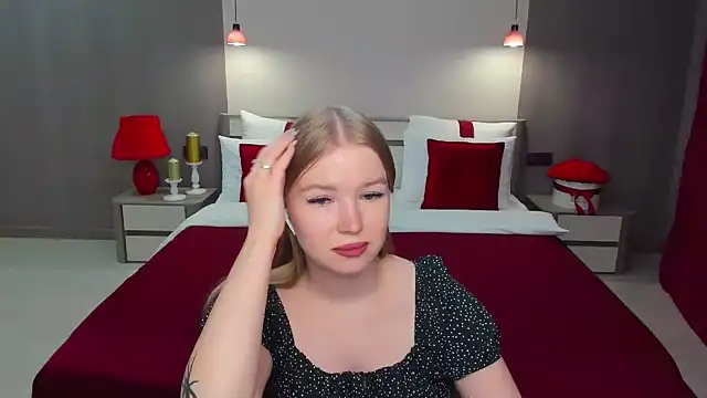 Snapshot of shy__lady chatting on 01/25/25, 12:59 shy lady online show from 01/25/25, 12:59