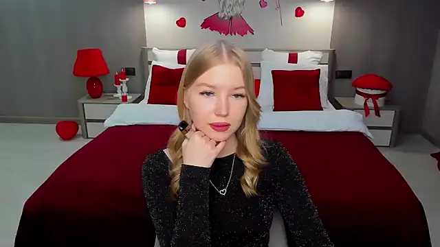 Snapshot of shy__lady chatting on 02/17/25, 11:53 shy lady online show from 02/17/25, 11:53