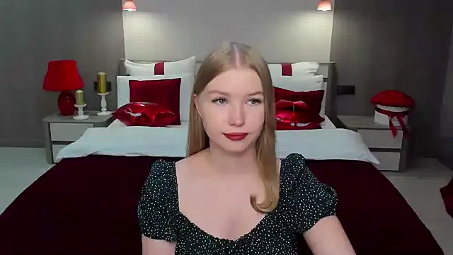 Snapshot of shy__lady chatting on 03/09/25, 12:53 shy lady online show from 03/09/25, 12:53