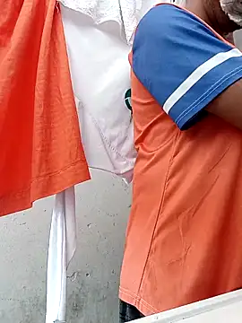 ale3J4a online show from 10/26/25, 09:31