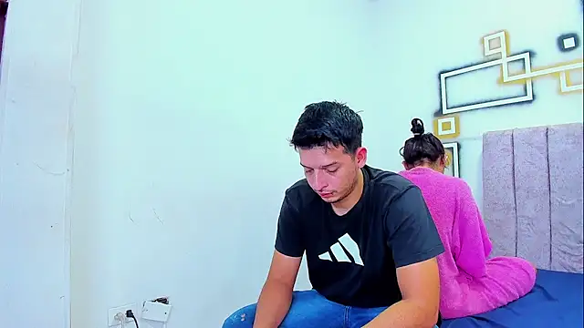 Snapshot of FerneyManti chatting on 12/03/25, 02:04 FerneyManti online show from 12/03/25, 02:04