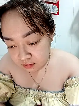VyOanh2K online show from 02/10/25, 01:44