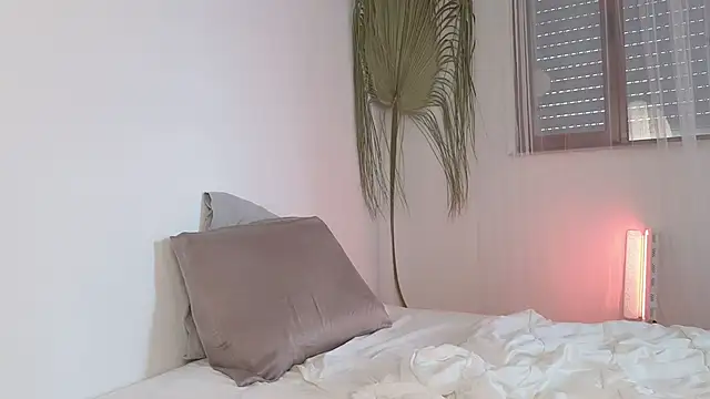 my lina online show from 11/03/25, 09:10