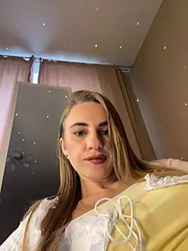 GraceTorrez online show from 10/15/25, 04:45