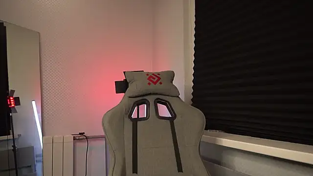 Snapshot of Bruno_Banani chatting on 11/07/25, 04:40 Bruno Banani online show from 11/07/25, 04:40