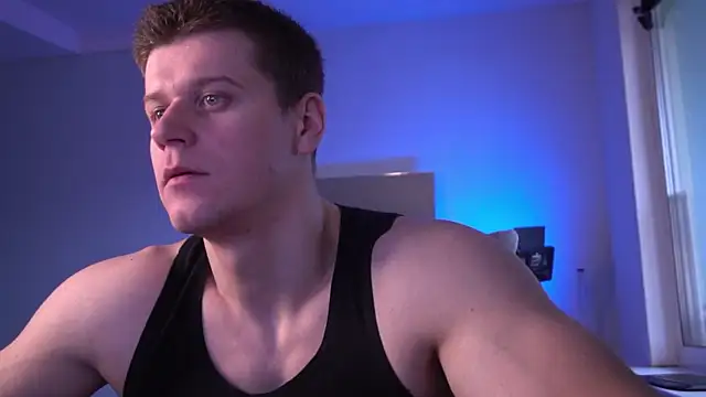 Snapshot of Bruno_Banani chatting on 11/08/25, 11:54 Bruno Banani online show from 11/08/25, 11:54