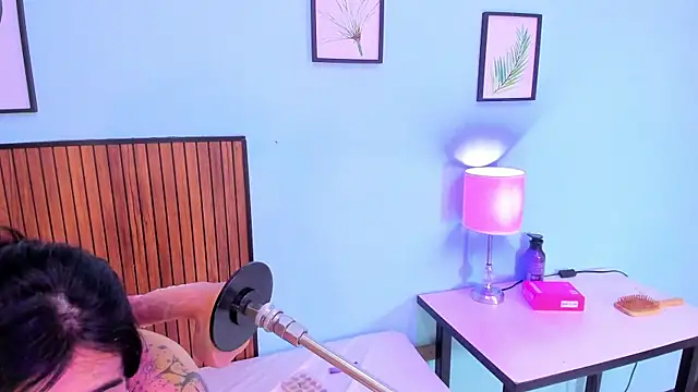 Snapshot of zyle_boobs chatting on 10/30/25, 12:50 zyle boobs online show from 10/30/25, 12:50