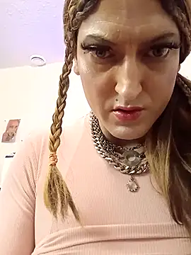 sissytrapdolly24 online show from 10/01/25, 05:52