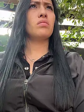 Snapshot of Sara_luna_ chatting on 03/13/25, 09:37 Sara luna  online show from 03/13/25, 09:37