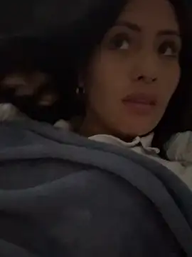 Snapshot of Sara_luna_ chatting on 11/21/25, 07:56 Sara luna online show from 11/21/25, 07:56