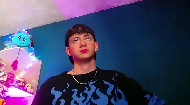 GabyThoms online show from 12/12/24, 04:04