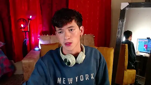 GabyThoms online show from 12/20/24, 11:26