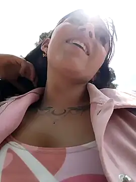 Isabella Delight  online show from 03/12/25, 06:33