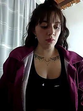 Isabella Delight  online show from 03/14/25, 12:10