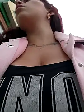Isabella Delight  online show from 03/17/25, 10:28