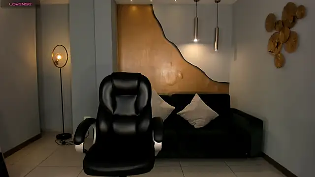 AbbyDalton online show from 10/30/25, 05:57