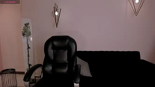 AbbyDalton online show from 11/21/25, 06:50