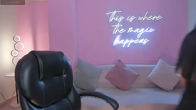 HannahJamesX online show from 03/28/26, 07:13