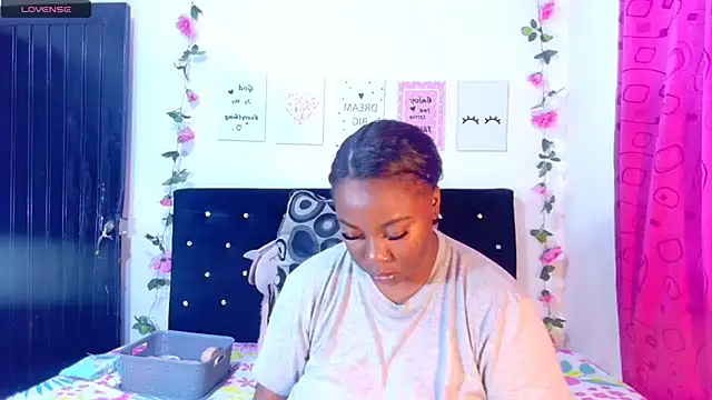 CiaraEbony online show from 12/29/24, 08:22