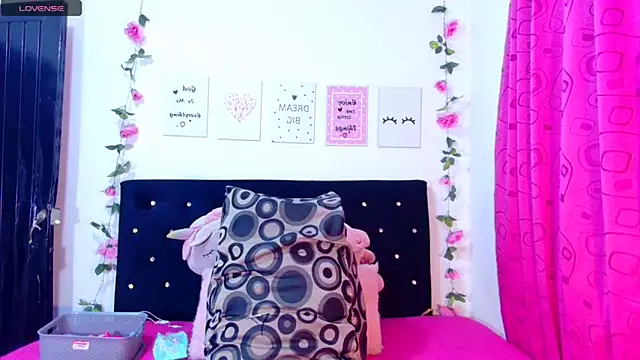 CiaraEbony online show from 12/31/24, 08:37