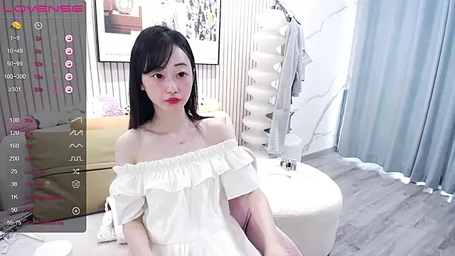 Snapshot of Destin_ chatting on 10/07/25, 03:58 Destin online show from 10/07/25, 03:58