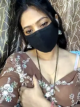 Snapshot of Monalisha_G chatting on 04/05/26, 09:06 Monalisha G online show from 04/05/26, 09:06