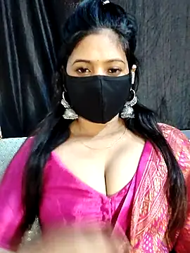 Snapshot of Monalisha_G chatting on 04/19/26, 10:25 Monalisha G online show from 04/19/26, 10:25