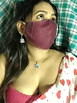 Snapshot of Monalisha_G chatting on 06/10/26, 12:04 Monalisha G online show from 06/10/26, 12:04