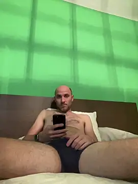 Snapshot of tubfunaske chatting on 11/02/25, 06:21 tubfunaske online show from 11/02/25, 06:21