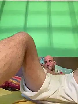 Snapshot of tubfunaske chatting on 11/30/25, 07:18 tubfunaske online show from 11/30/25, 07:18