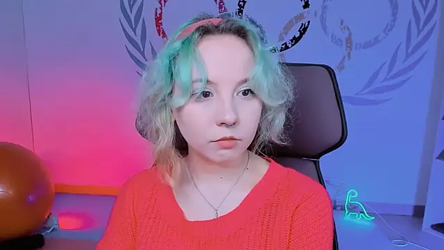 JasmineMilko online show from 01/10/25, 05:05