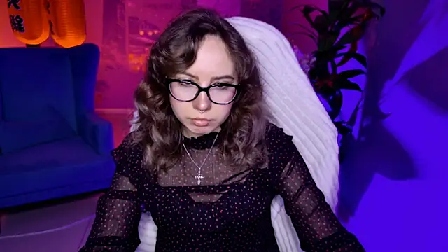 JasmineMilko online show from 06/11/26, 05:05